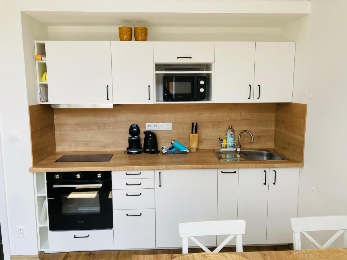 Residence Kotel روكيتنسي ناد جيزيرو المظهر الخارجي الصورة