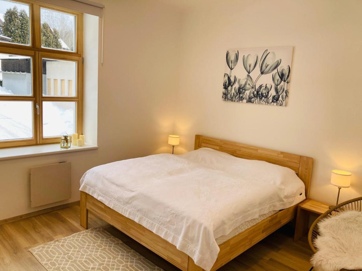 Residence Kotel روكيتنسي ناد جيزيرو المظهر الخارجي الصورة
