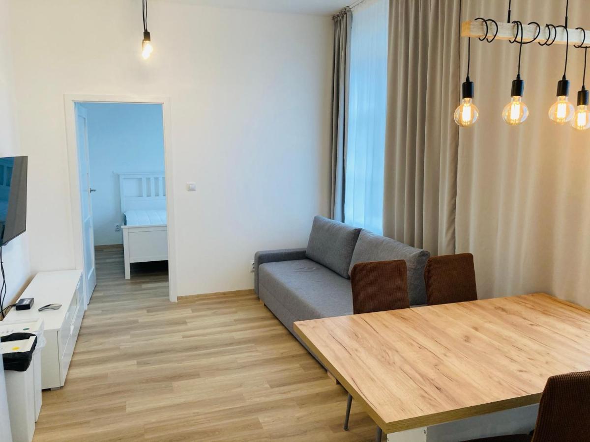 Residence Kotel روكيتنسي ناد جيزيرو المظهر الخارجي الصورة