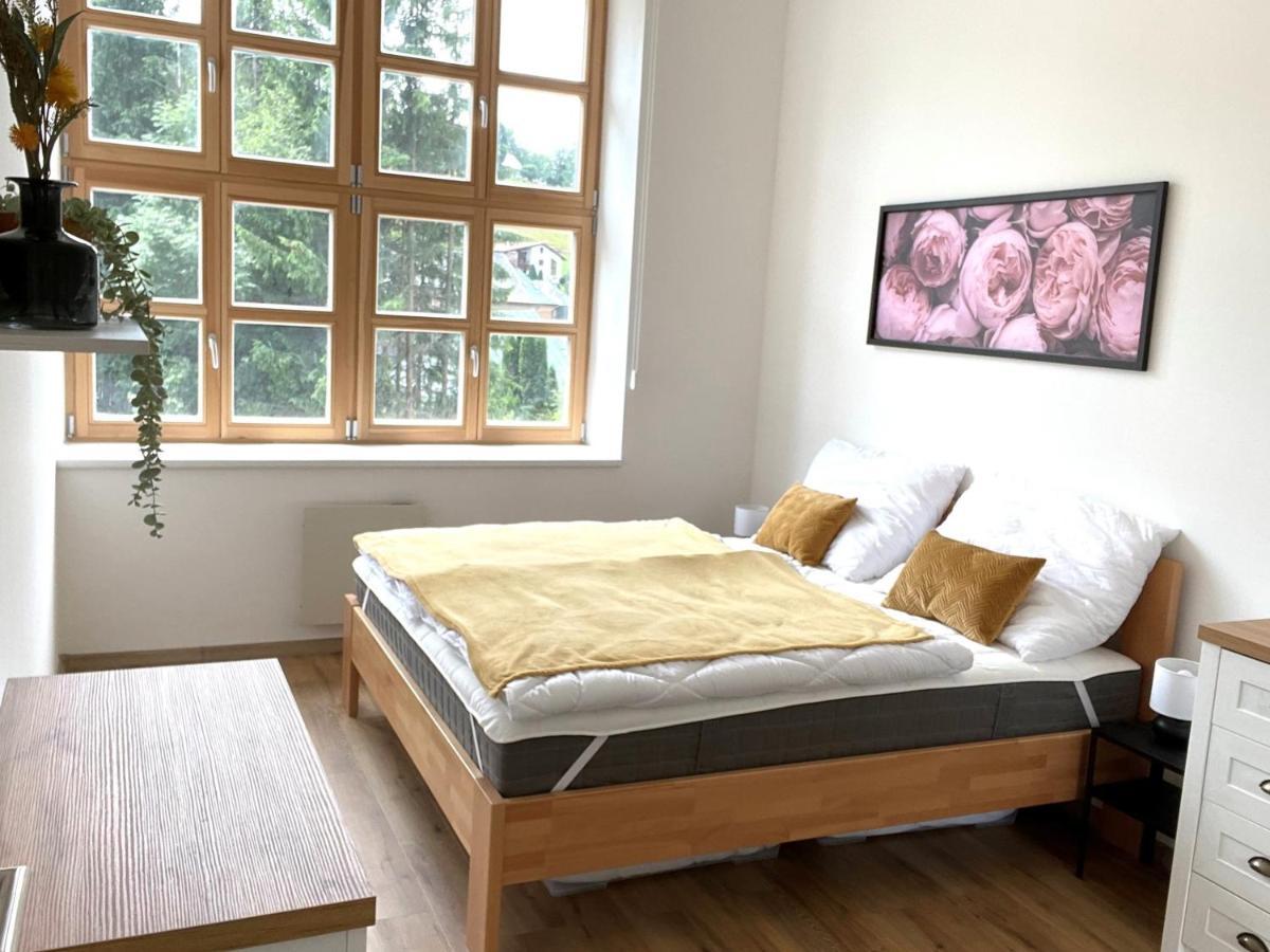 Residence Kotel روكيتنسي ناد جيزيرو المظهر الخارجي الصورة