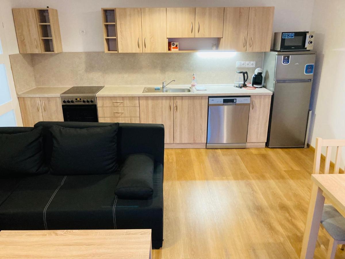 Residence Kotel روكيتنسي ناد جيزيرو المظهر الخارجي الصورة